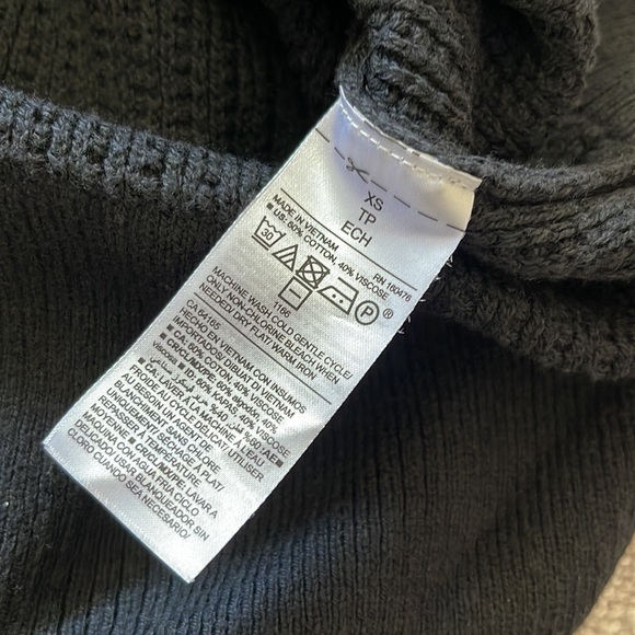 Old Navy crew neck sweater bundle size XS - Picture 8 of 8